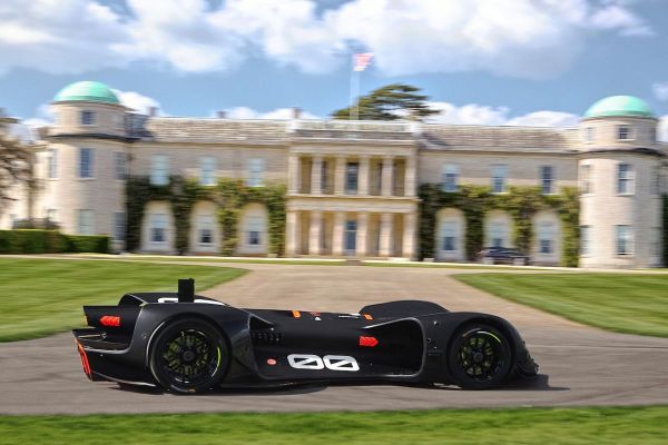 GTOmagazine's tweet photo. #Roborace gaat voor autonome heuvelklim Goodwood: Technologiebedrijf Roborace ... https://t.co/9VJuF0AGv7 https://t.co/XlSdrYSw85