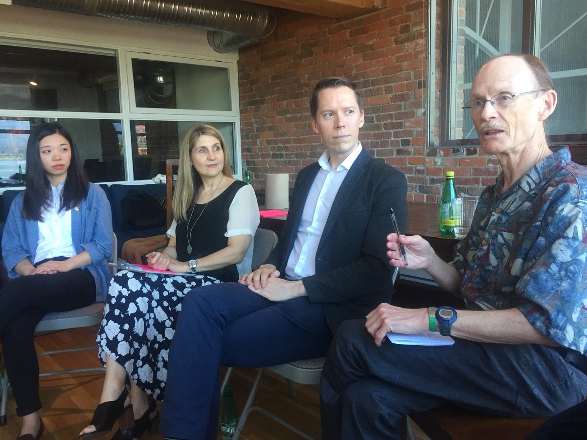 stellal's tweet photo. Great panel discussion tonight at our Futures of Learning Meetup event. #learning #elearning #training #meetup #futuresoflearning #futurism #event #yvr https://t.co/grRBnptibx