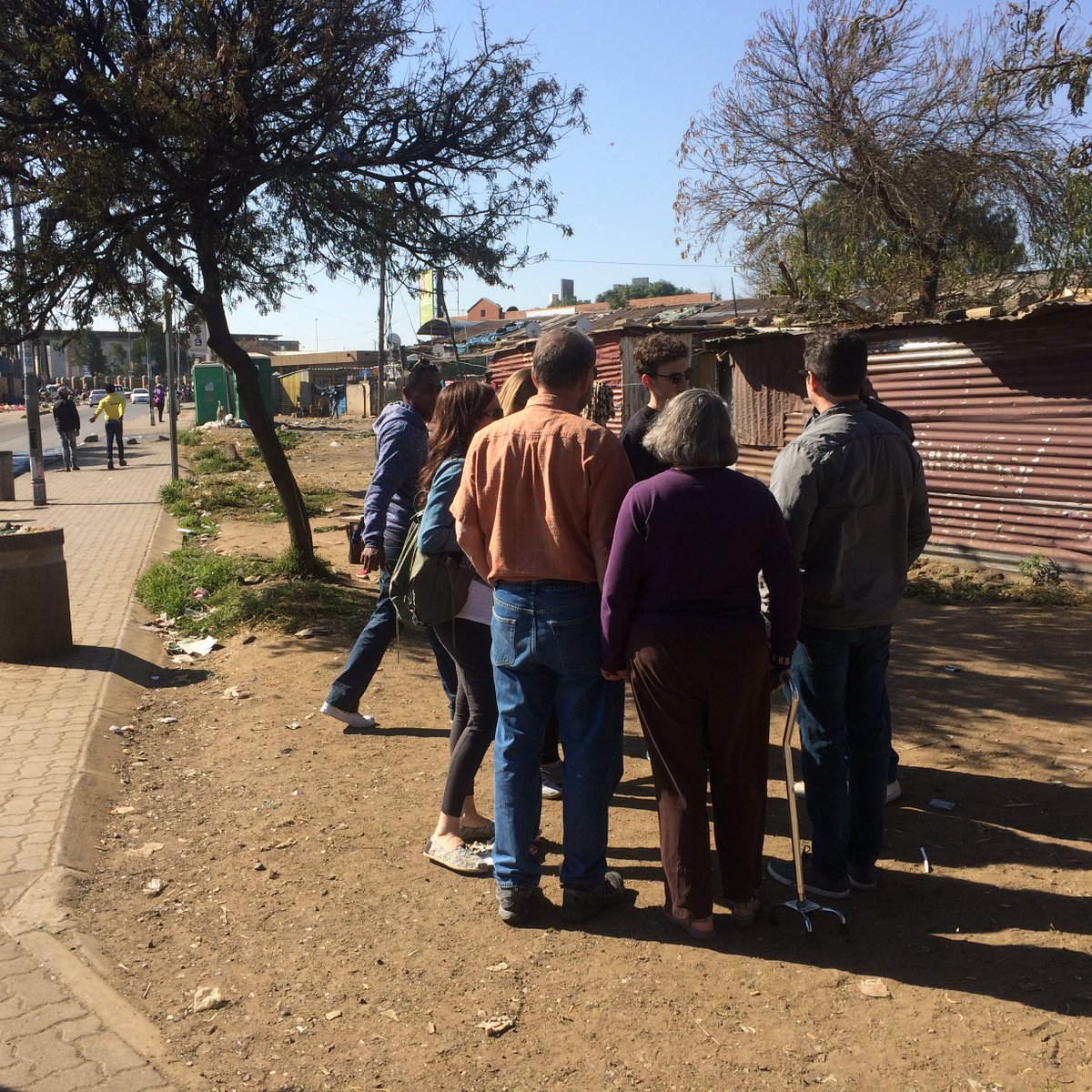 nkulitour's tweet photo. Great tour with guest from #Colorado USA.
 #FaradayMarket 
 #Sowetotour
 #Kliptownwalk
 @nkulitours https://t.co/3g69wIbMjf