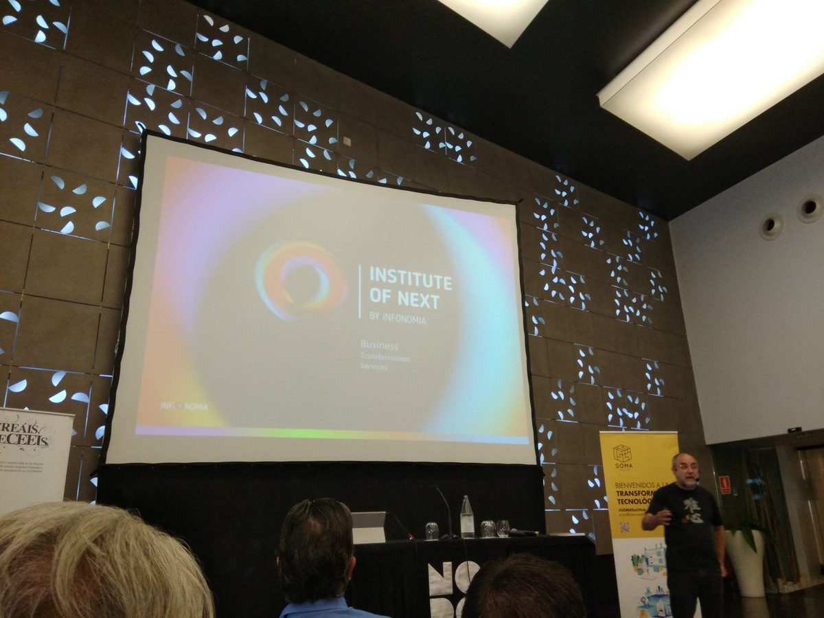 cristinaceed's tweet image. Comienza el Taller de Alfons Cornella &quot;Taller de Trabajo Radical Digital&quot;, #SomaTechHub del @CEEICastellon