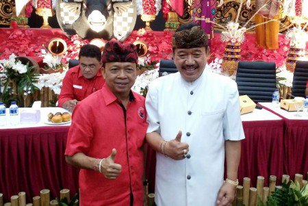 SMRC: Wayan Koster-Tjok Oka Memenangi Pilgub Bali metrotvn.ws/1bVGzQ1k