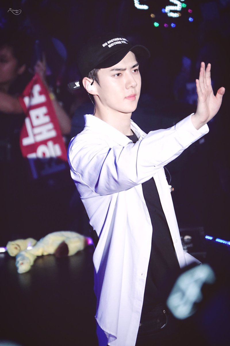 ratedsehunx's tweet photo. #SEHUN #EXO #세훈 https://t.co/m6WZgiuV7Z