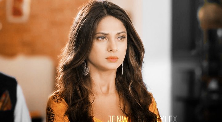 JenWingetStyle's tweet photo. zoya siddiqui looking elegantly gorgeous in this yellow outfit 😍💛
@jenwinget | Episode 72
#Bepannaah https://t.co/PtFAo5Mt7m