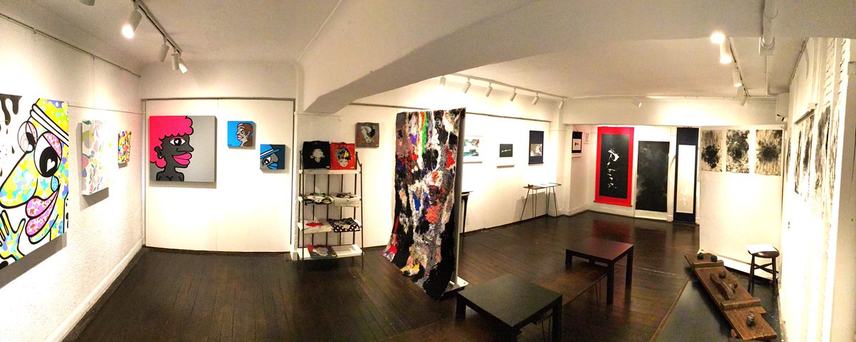 ystromr's tweet photo. 本日は19:00まで在廊しております。

#merya #具象画 #art #work #painting #目黒 #meguro #tokyo #japan #東京 #日本 #絵 #kawaii #イベント #face #アトリエ #店舗デザイン #イベント #顔 #facecharacter #銀座 #奥野ビル #抽象画 #cute #夏 #summer #具象画 https://t.co/cMn7ZQKL62