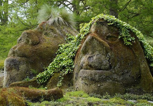 #Trolls: cautionary tales and brand tips. It transpires that trolls are not evil, but instead are lonely souls with sad lives. Take a foray into the troll world with this satirical campaign, cautionary brand tales and tips to avoid being trolled.
sigs.cim.co.uk/creative-commu…