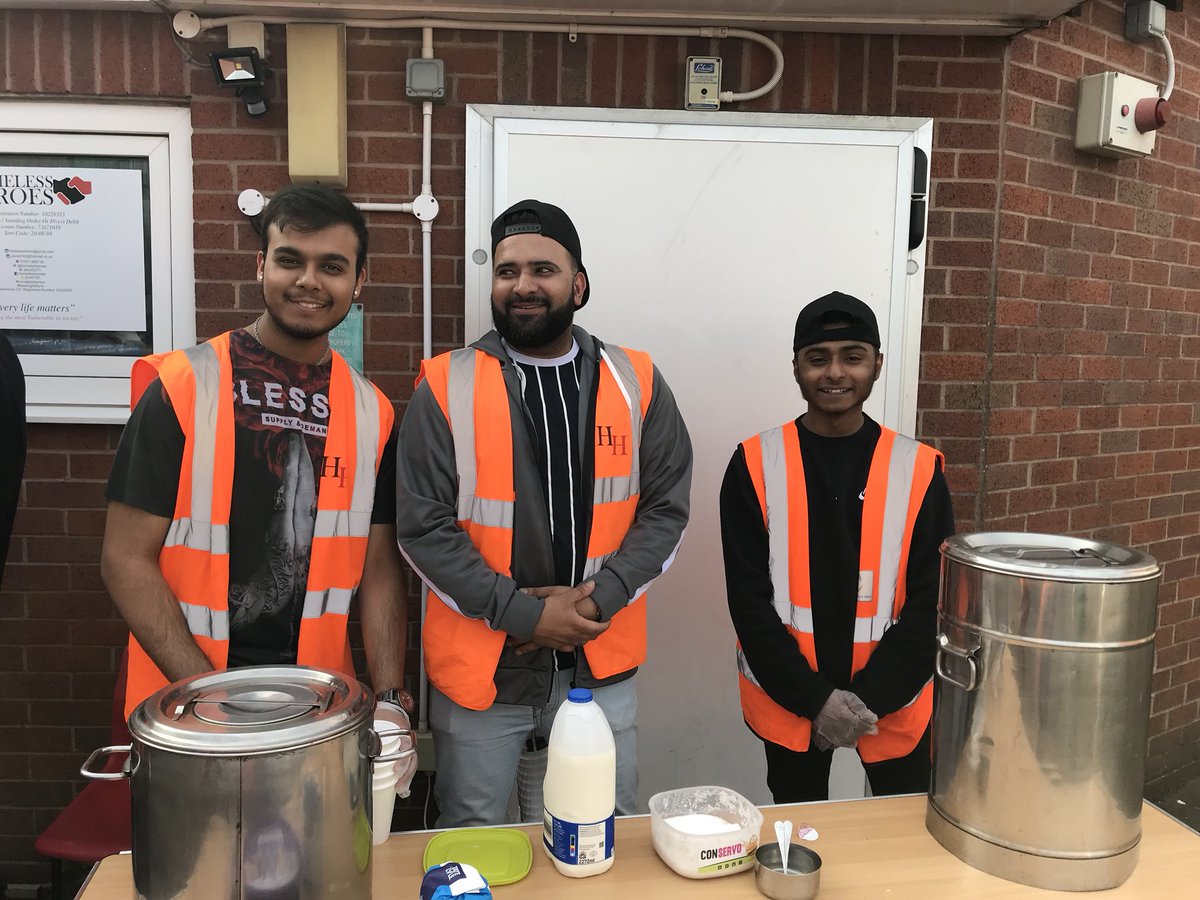 HRLinkedLtd's tweet photo. Celebrating 1 year of HR Linked we set out to help the homeless in Birmingham though the charity ‘Homeless Heroes’ thank you to everyone that supported us! https://t.co/hJVVekrn6p