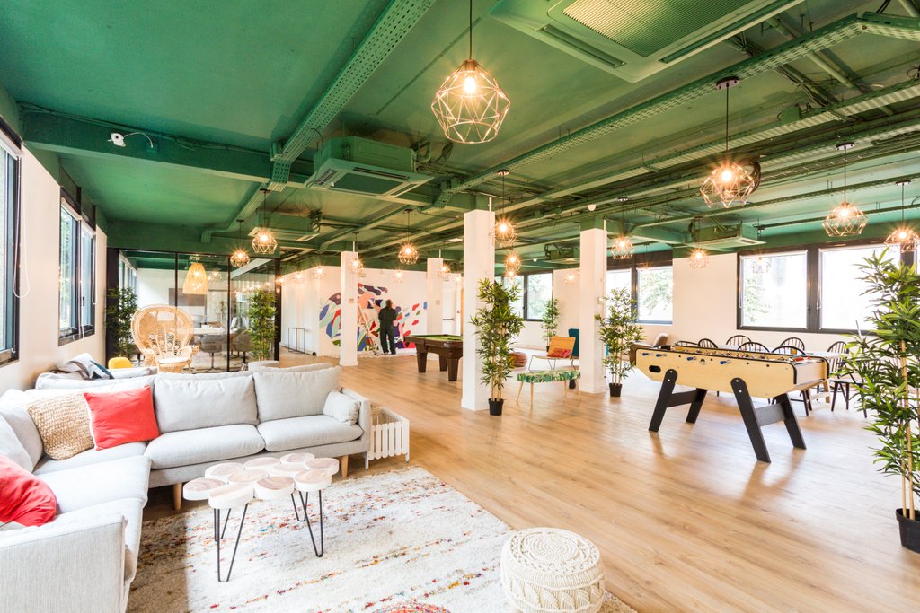 justemorning's tweet photo. "Morning Coworking ouvre un nouvel espace dans un bâtiment @SNCF "
@grimal_antoine parle de #MorningCoworkingMarcadet dans les 5 infos startup du jour @bymaddyness !
 
👉 https://t.co/TGiBFzv9rA https://t.co/IRpVMzRuFT