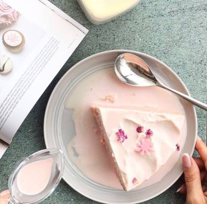 gulf_news's tweet photo. Eat Out: Four of Dubai’s best Milk Cakes https://t.co/p7toZftzpZ https://t.co/Z0xBch5TGb