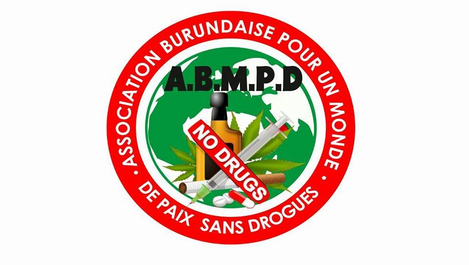 akezanet's tweet photo. Ce mardi 26 juin, le monde cĂ©lĂ©brait la journĂ©e internationale contre lâabus et le trafic illicite des drogues. Valentin Havyarimana, prĂ©sident de lâAssociat° de l'#ABMPD, a indiquĂ© que la consommat° des drogues prend de lâampleur dans les milieux de jeunes au #Burundi 1/3 https://t.co/re2gTes633