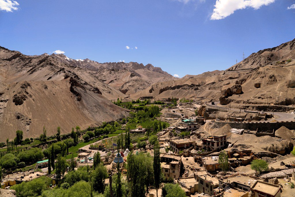 StepsMark's tweet image. LAMAYURU: Moonscape markyoursteps.com/2018/06/27/lam…