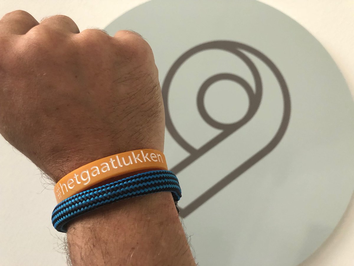 Weer lekker aan de bak met team ⁦<a href="/AgencyNo9/">Agency No9</a>⁩ #hetgaatlukken Wil je ook zo’n leuke oranje armband voor je team? Laat dan even van je horen met een RT of community.no9.com