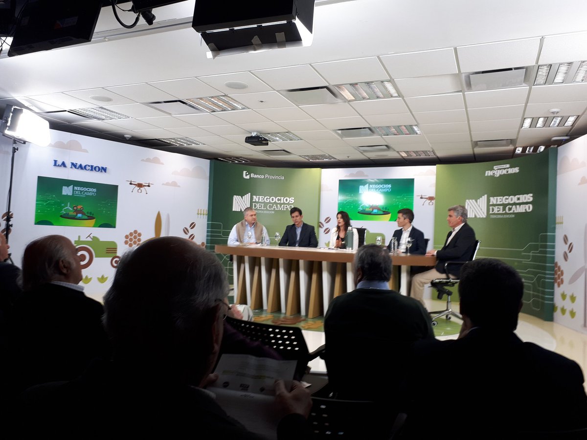 AlternaSolSalta's tweet photo. @as_renovables Presente en #NegociosDelCampo #2018 en @lanacioncom @crea_arg #EnergiasRenovables #ConElCampo #Argentina #Sustentable #Agronegocios #GoSolar #GoGreen #KeepBlue #sustainablefarming https://t.co/JjJjH4AyWv