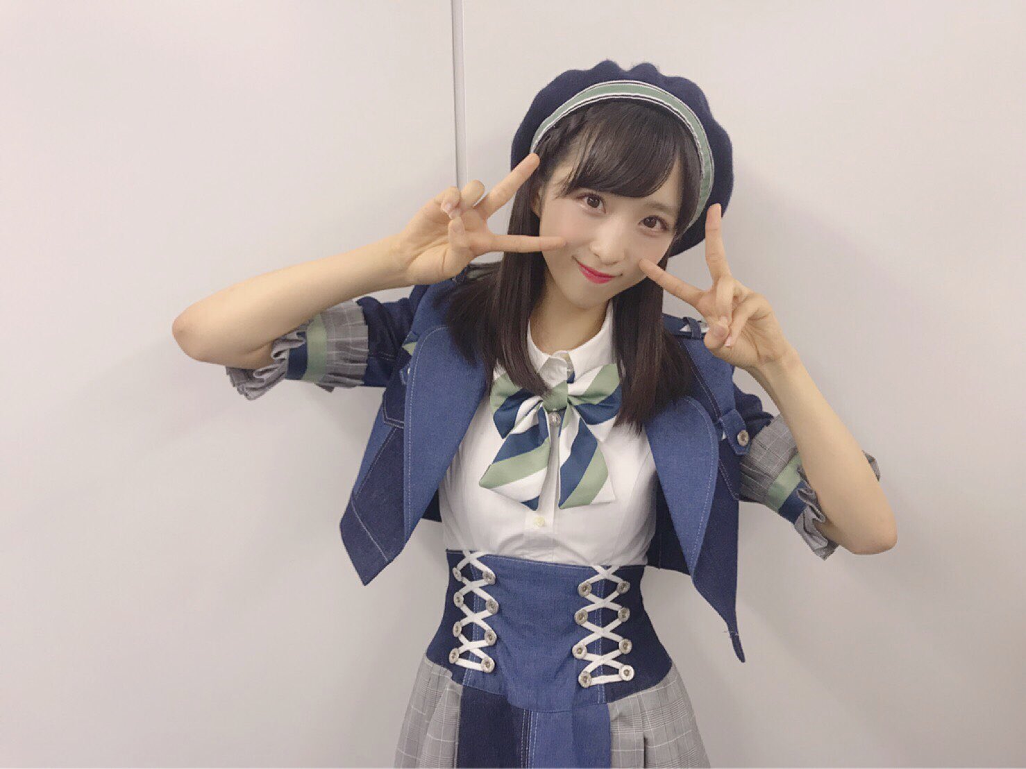 AKB48 - シュートサイン　小栗有以　生写真 Amazon.co.jp: AKB48 小栗有以 シュートサイン 特典生写真 × 9枚