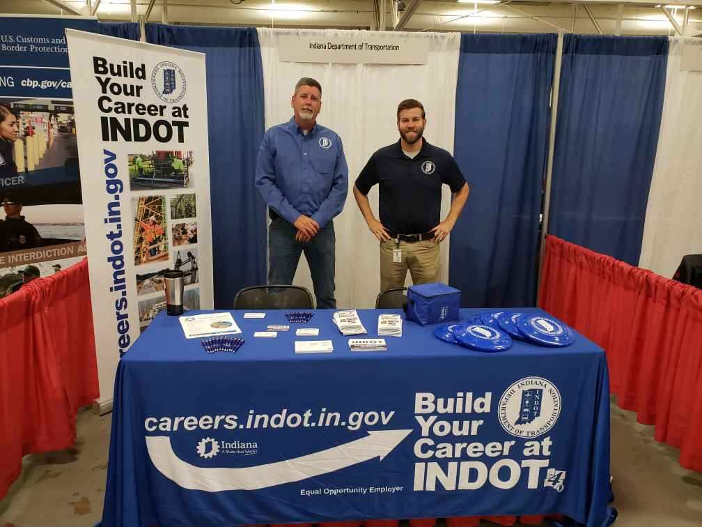 IndianaCCT's tweet photo. What better way to start your morning than with a job offer at today’s @HireHoosierVets job fair!? Come by the @IndyStateFair ag/horticulture building to learn about IN career opportunities. 9-noon is exclusively for veterans, and noon-3 is open to all! #NextLevelJobs https://t.co/62GlpwkO4r