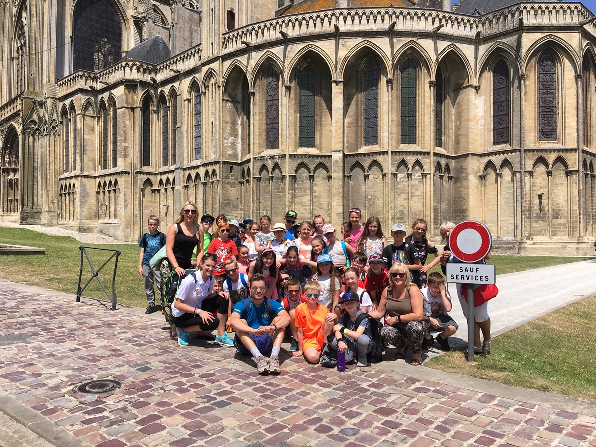 StAnnsRainhill's tweet image. France Update: The rare moment you have a spare 5 minutes on a residential..... Time for photos! Enjoy spotting your little ones! #Selfie. #GroupShots. 📷