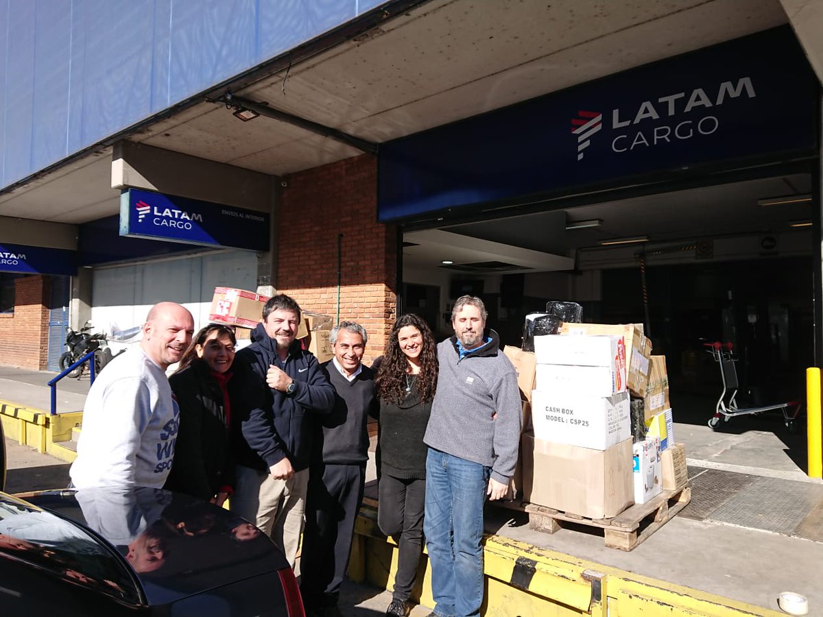 UniendoMiradas's tweet photo. Pudimos! 915 kilos de desayunos y meriendas salen para Salta. No alcanzan las gracias!! #BuenMiercoles #inviernoscalentitos https://t.co/bfc0wMn7oR