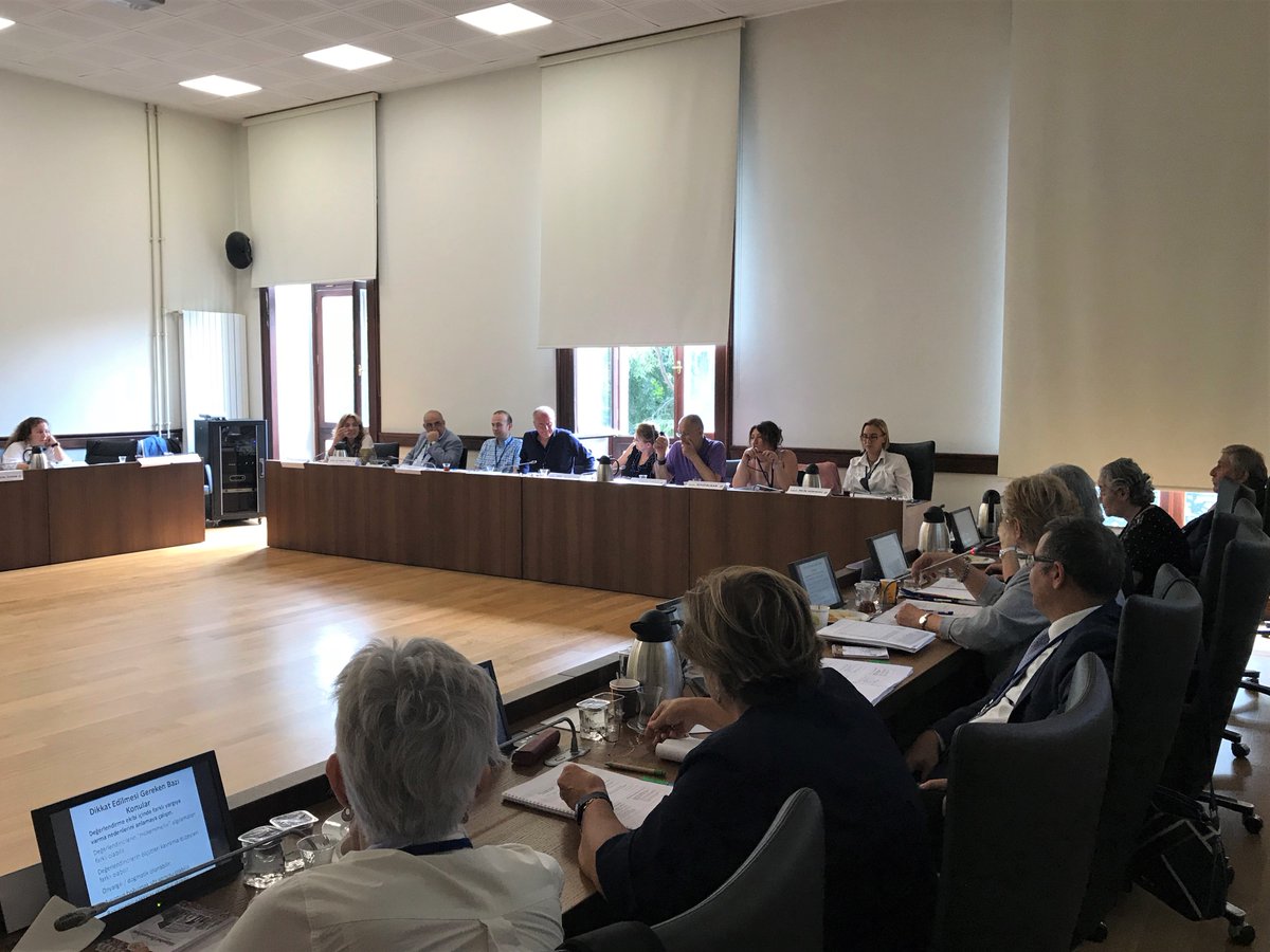 İLEDAK 5. Eğitimci/Değerlendirici Eğitim Çalıştayı İstanbul Üniversitesi'nde düzenlendi. İLAD Başkanı Prof. Dr. Aysel Aziz ve Yeni Yüzyıl Üniversitesi Öğretim Üyesi Prof. Dr. Sacide Vural sunumlarıyla akreditasyon süreçlerini katılımcılara açıkladılar.