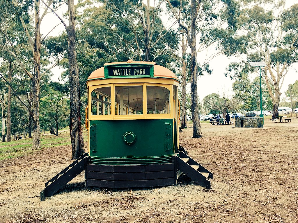 Timmosaurusrex's tweet image. A W2 tram lives on at Wattle Park. The Melbourne equivalent of London’s Routemaster bus. #PublicTransportIcons