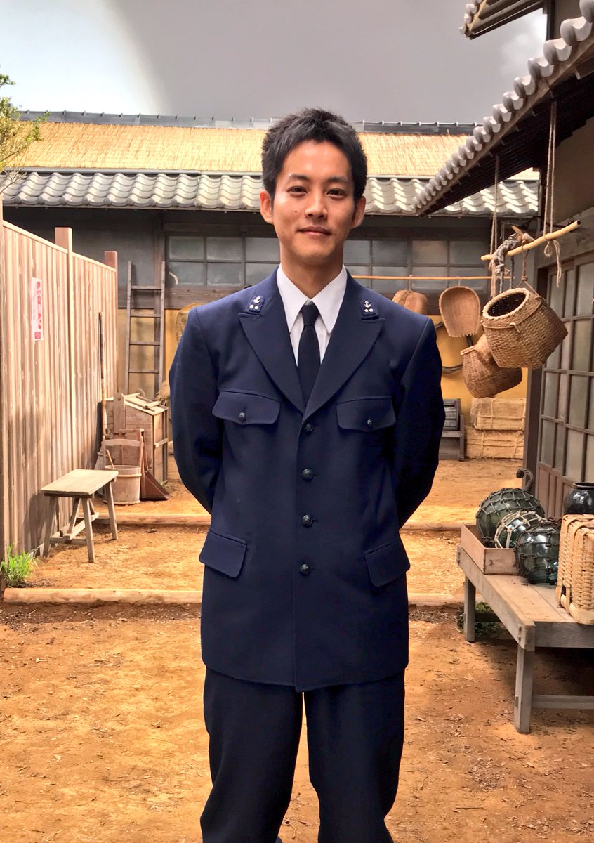 ささみず A Twitter 周作さん かっこいいよぉ 制服の桃李くんは破壊的 この世界の片隅に 松坂桃李 この世界の片隅に公式様より