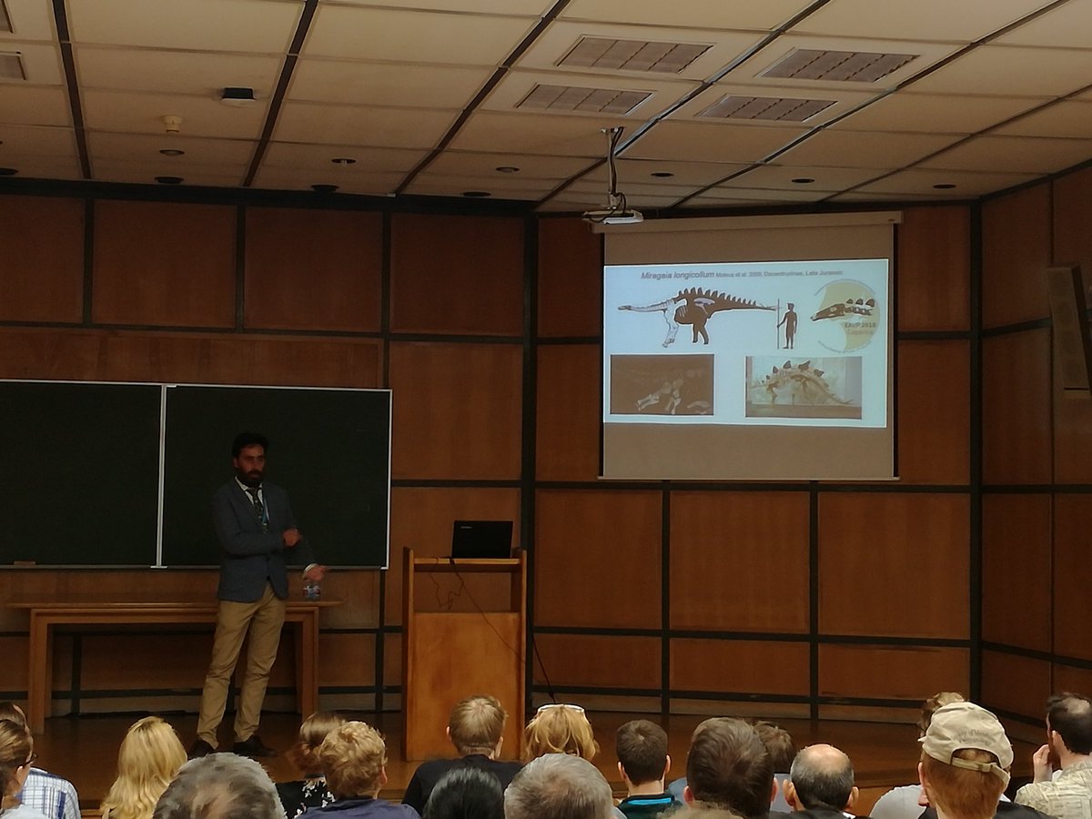 paleo_GG's tweet photo. The #EAVP2018 congress begins! Exiting news and nice meetings! #Lisbon @GhezzoPaleo @EAVPalaeo https://t.co/mIQ7YqbqOE