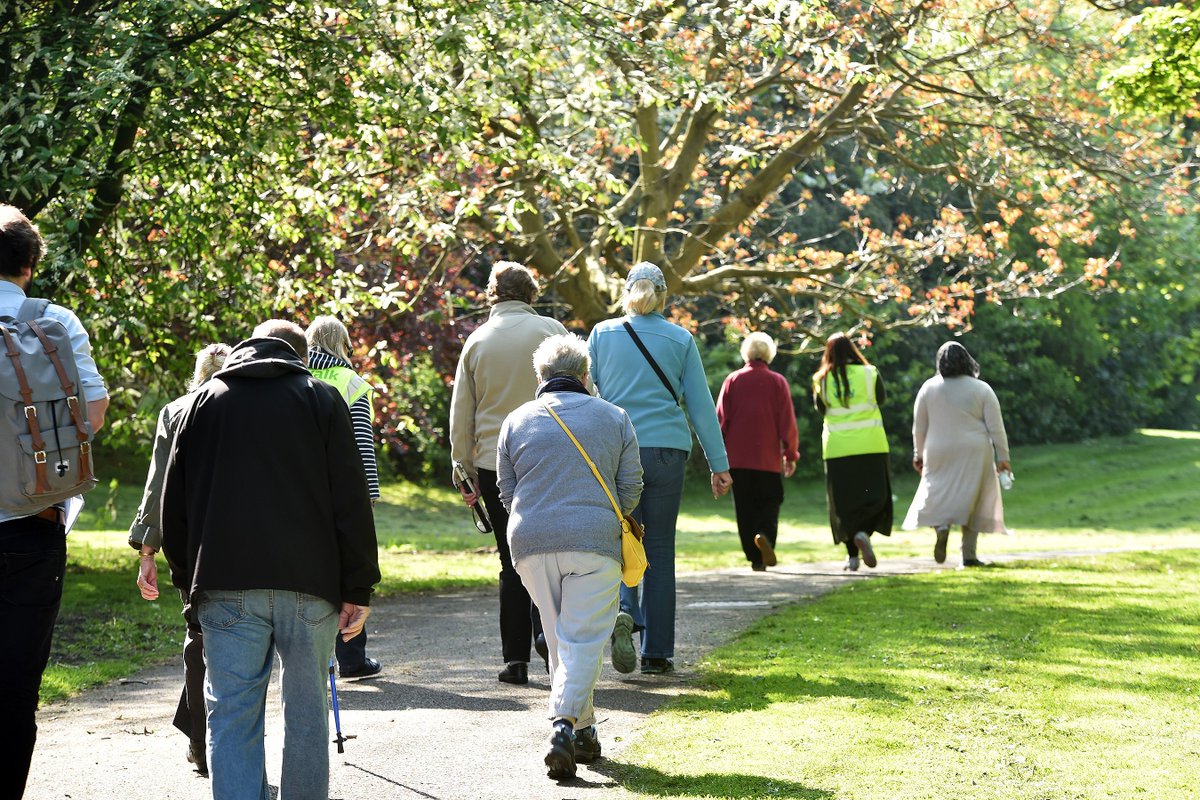 Walking can be great for your social life!
🤝 You'll make friends
💬 Encourage each other
🖧 Develop a network of supportive fellow walkers
🚶🏿 Discover new walks in and around your area