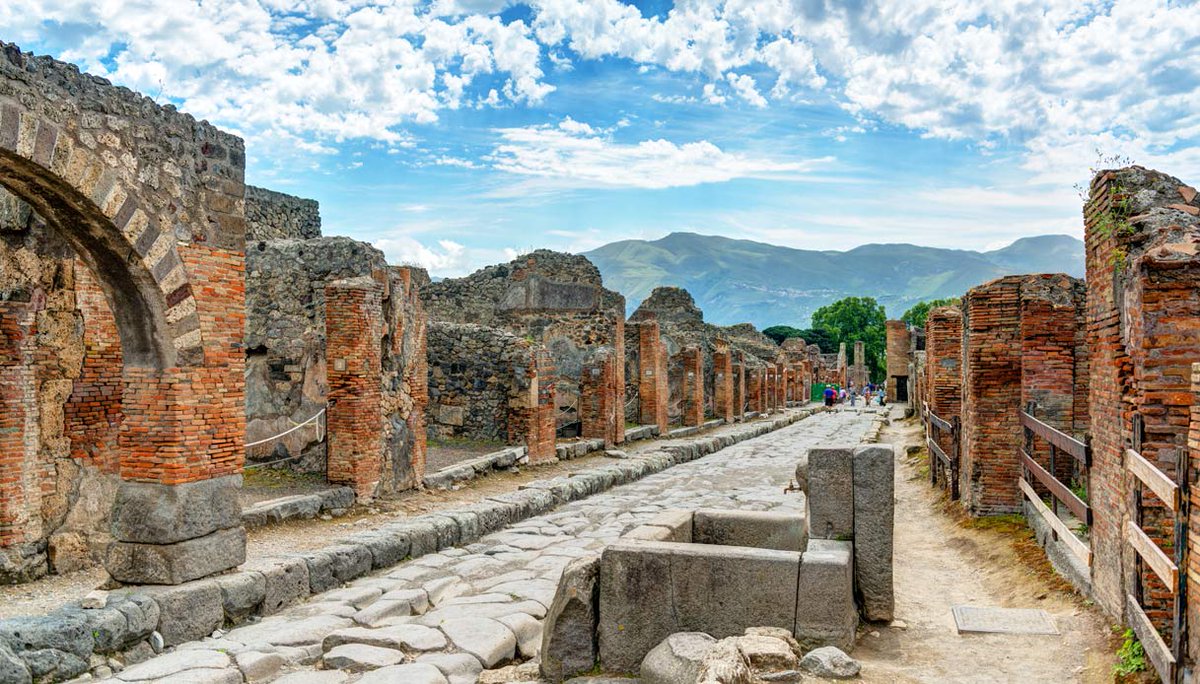 EBU COUNCIL MEETING : President Bob Logist has the pleasure to call the next Council Meeting that will be held at the HOTEL VITTORIA - POMPEI (Naples) on Saturday 27th October 2018&amp;nbsp;

boxebu.com/news/2018/06/2…