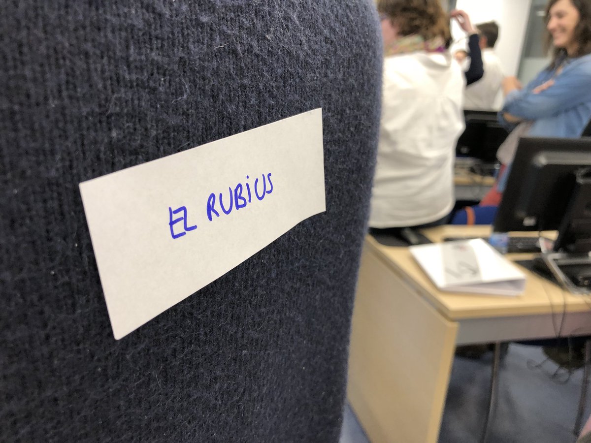 AnaCortaire's tweet photo. Hoy mis #cracksdigitales terminan el curso de #CommunityManager avanzado. 
Disfruto en cada uno de mis cursos pero... 
Este ha sido especial, solo hay que ver las personas maravillosas que han asistido.
Último día y vamos a celebrarlo 🎉🎉🎉 https://t.co/NFRfIz0rKp