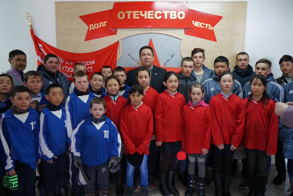 VVPoletaev's tweet photo. Дорогие друзья, поздравляю вас с праздником — Днем российской молодежи! Общение с новым поколением граждан Республики Алтай, активным и целеустремленным, для меня всегда праздник. Желаю никогда не останавливаться на достигнутом, верить в свои силы! Успехов в любых начинаниях! https://t.co/bidiL6bzzv