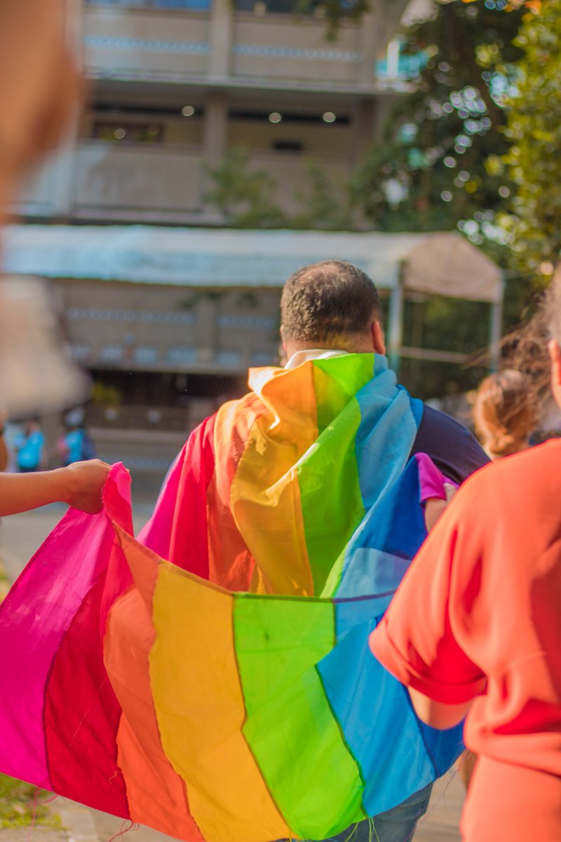 addusamahan's tweet photo. And that concludes our Pride Week 2018 opening ceremony. Thank you so much to everyone who marched with us, and to all the student organizations that made it happen! Here's to being #OneInColor๐
Stay tuned for the rest of the #AdDUPride2018 activities! https://t.co/rPiE3RW1Bx