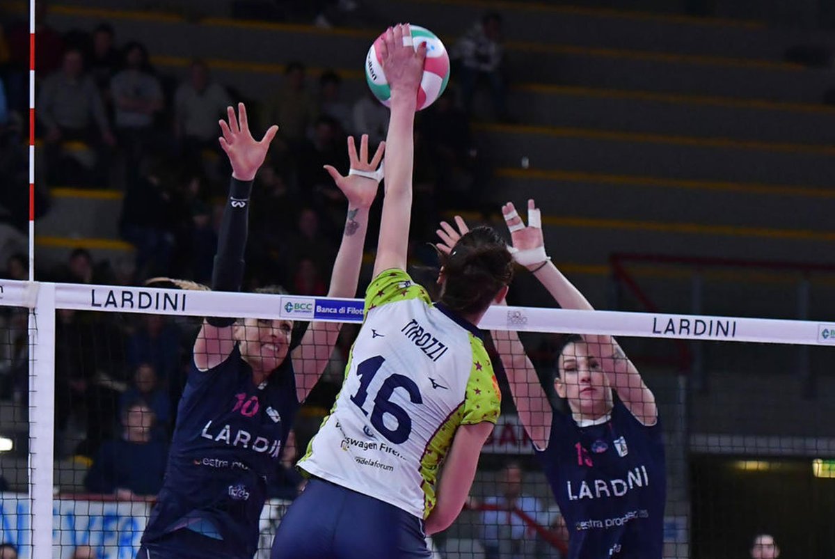 mizuno divise volley