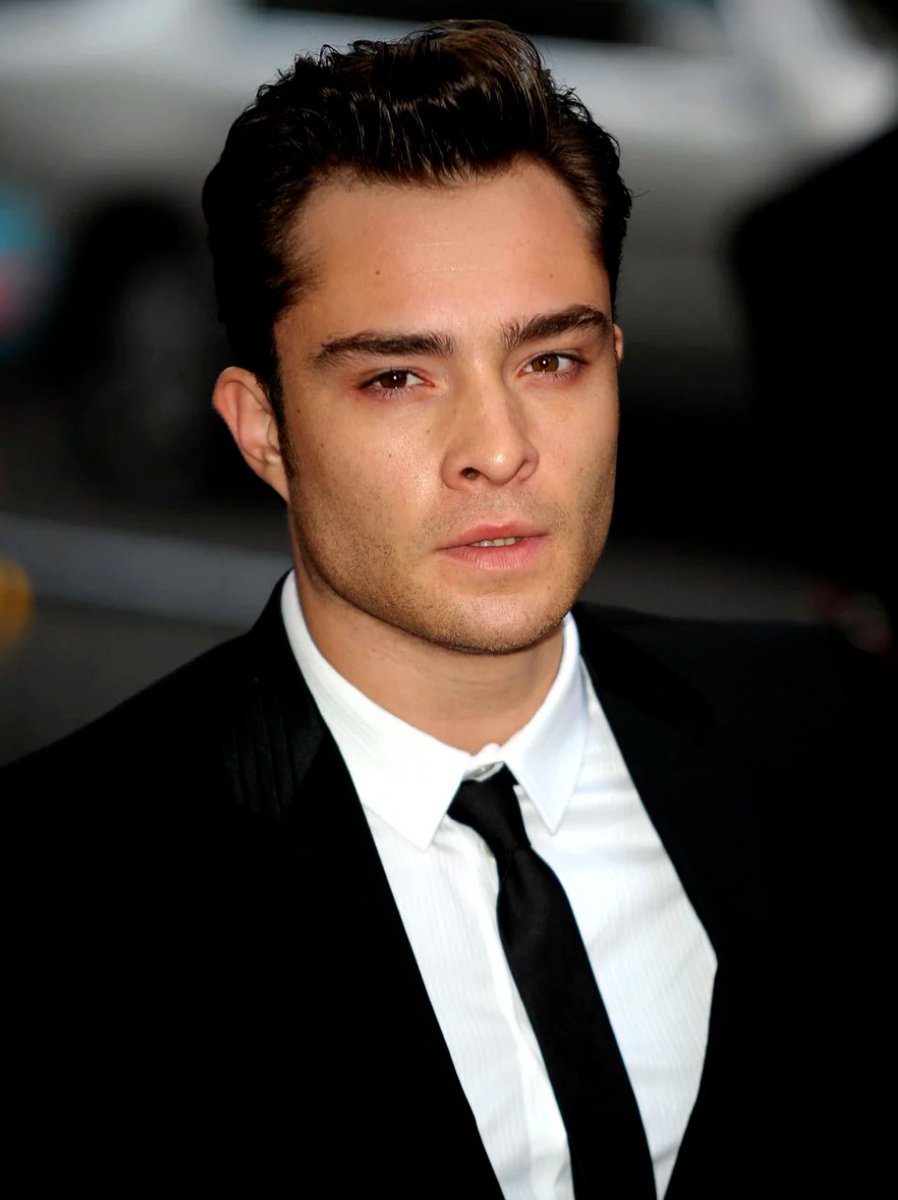 GOSSIP ROOM tweet media