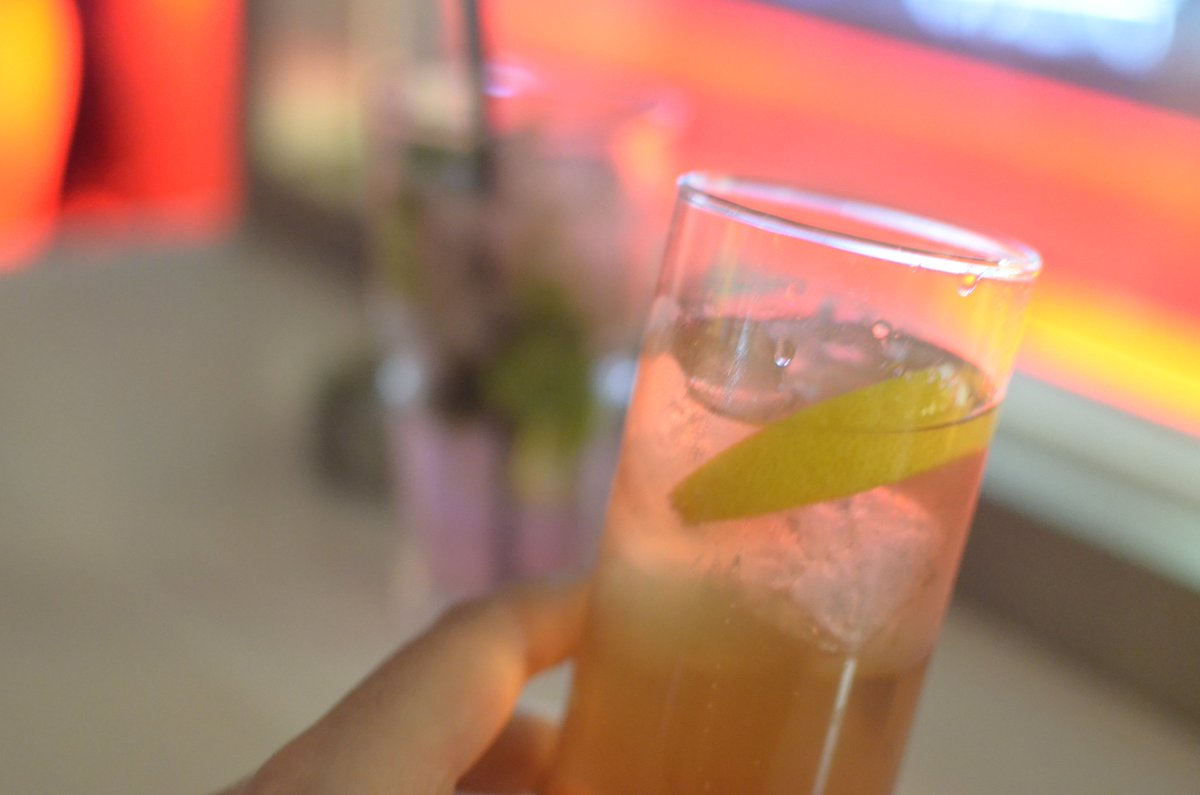 333lounge's tweet photo. 今週はとっても気持ちの良いお天気ですね☀

今日も元気にOPENしております！

飲んで騒いで、楽���い仲間とワイワイやって💃
今夜も333でお待ちしております🍻

#トリプルスリー
#conceptB https://t.co/woUxz4Fdan