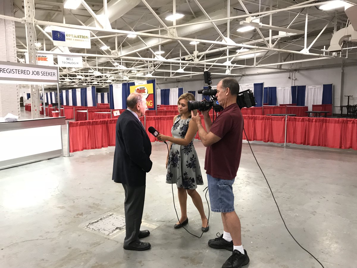 HireHoosierVets's tweet photo. We brought COL Roger Peterman out of retirement to help us out today with media and the opening ceremony. He has been an key contributor to our success over the last 12 years. https://t.co/98gWMEAg2K