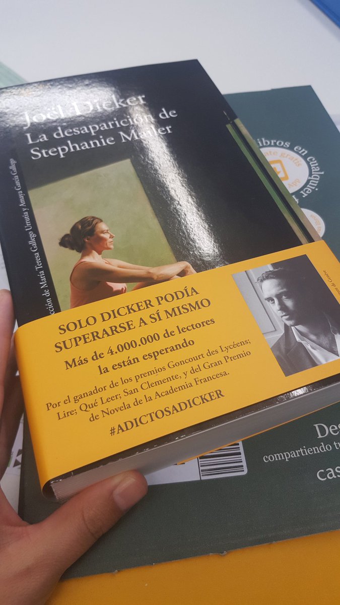 tertulia_libros's tweet photo. @JoelDicker muchas ganas de empezarlo! #LadesapariciondeStephanieMailer
#AdictosaDicker 
#Lectura #Leer #Libros #Vacaciones https://t.co/XOVTNJZw85