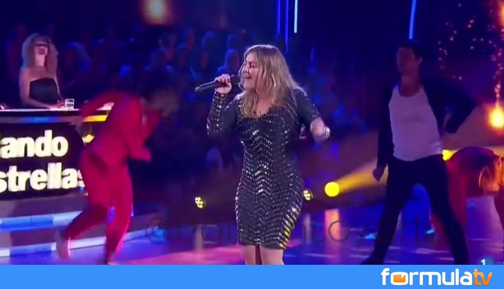 FormulaTV's tweet photo. Amaia Montero vuelve a levantar polémicas tras su actuación en 'Bailando con las estrellas' #Bailando7 https://t.co/Gxgvqgt4A3 https://t.co/Do2T0TfumM
