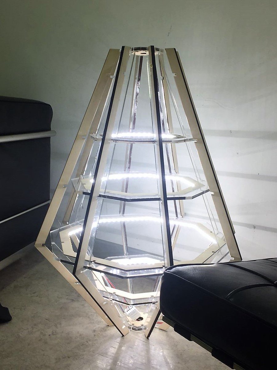 HoldersTech's tweet photo. @casambi_oy technology is so simple to install and commission; here we have a PWM4 paired with tunable white LED strip being used as part of a GCSE project. #A* #LED #welldonemax https://t.co/8dn3XHzHkW