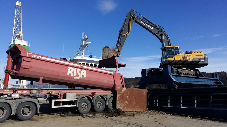 Å rydde opp i områder berørt av militær aktivitet er også en del av vårt samfunnsoppdrag. Nå er Madlatua utenfor Stavanger ryddet. Les mere på vår hjemmeside. forsvarsbygg.no/no/nyheter/mad…