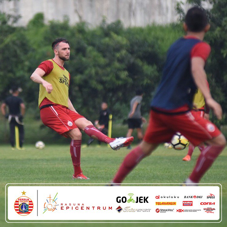 Persija_Jkt's tweet photo. Keep Focus for Persib💪✊
.
#PersijaJakarta #PersijaSelamanya https://t.co/gHUHcsBp40
