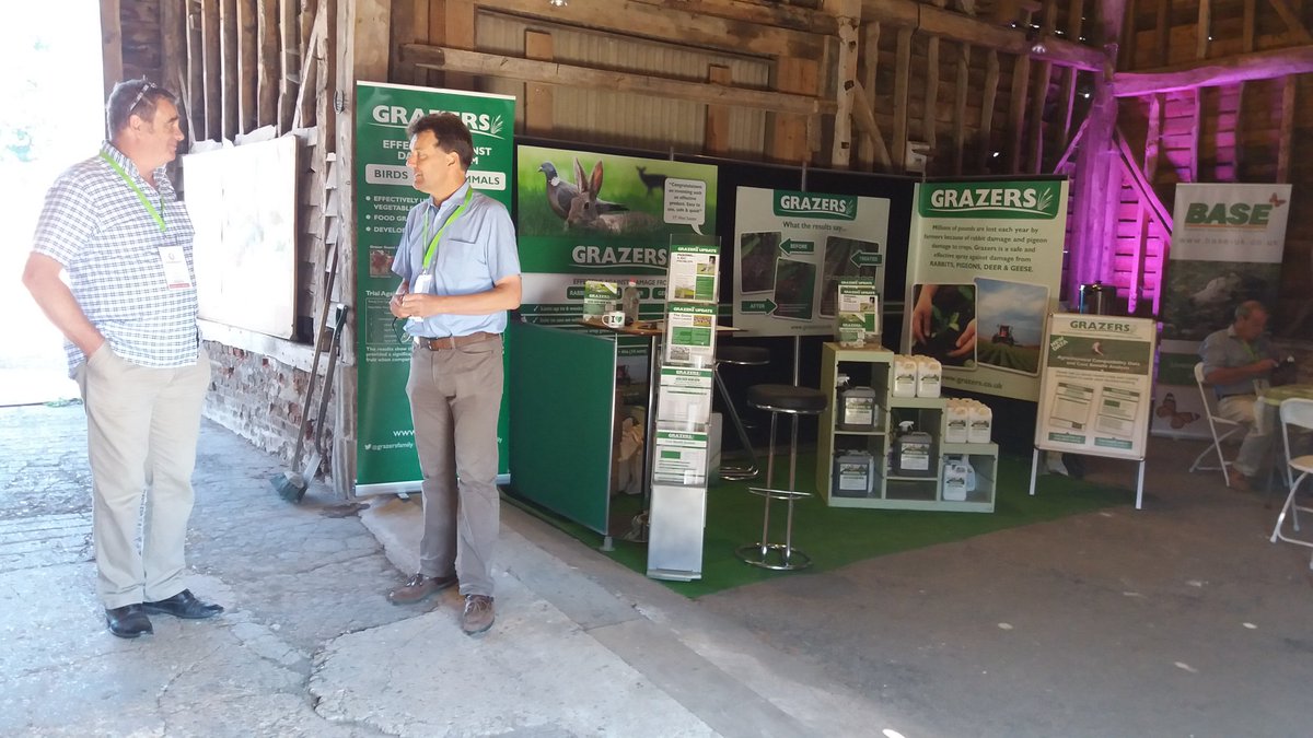 grazersfamily's tweet photo. @Groundswellaguk #GW18 Refreshing to meet forward thinking and open minded growers from around the world. 😊... Suns out too 😎 https://t.co/VVrV3B21NC