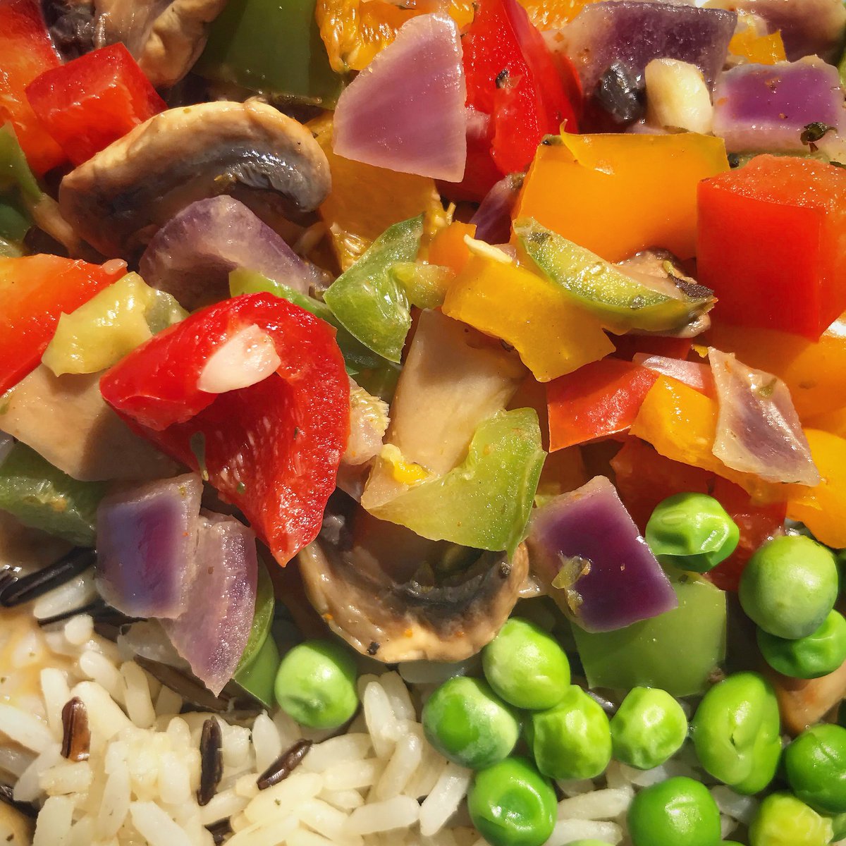 AmeliasKitchen's tweet photo. Stir it up 😋 try NOW https://t.co/XKOhqDf91q #ameliasvegankitchen https://t.co/kuZccVIH3s
