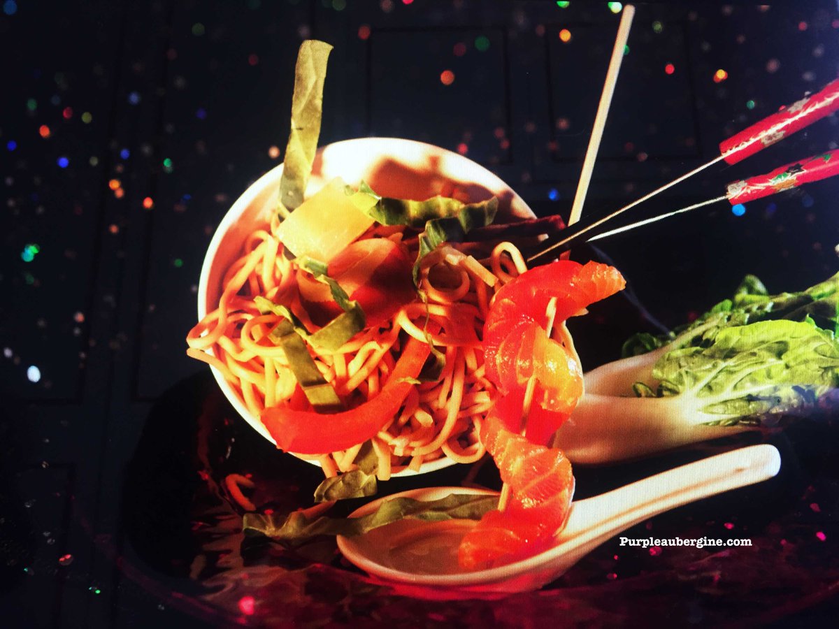Menus
We always “tailor-make” our menus to suit each individual client’s taste, budget and requirements from our International repertoire and we are pleased to do this for you when we meet eye to eye.