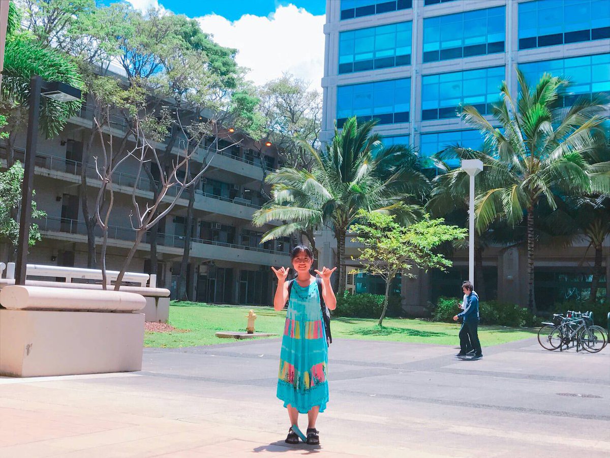 18laschicas's tweet photo. スターチスのすいが今ハワイに留学中です🌺フラダンスをしたりハワイ生活を楽しんでいます🌴留学中も筋トレや体幹などできることはあります！
#南山大学 #女子ラクロス #毎日ラスチカス #すい #ハワイ #二次募集 https://t.co/qsb4JqaSWx
