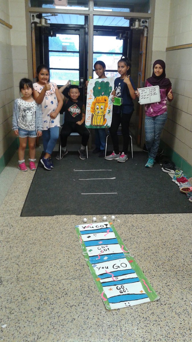 carrie_gn's tweet photo. @northwoodps Thanks 1V for inviting us to your room so we could share our probability games! #learningtogetherisfun https://t.co/XJl0EIeOJB