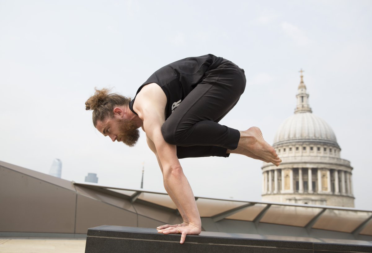 One_New_Change's tweet photo. HIIT it with @yogangsters - are you joining us? ๐คธโโ๏ธ #WimbledonWorkoutWeek https://t.co/tbHON5Hzev