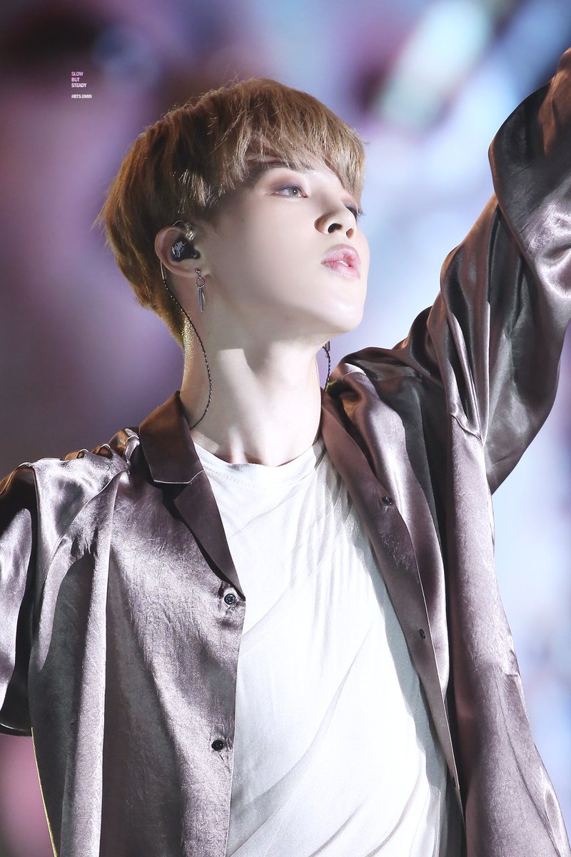 BTS Gallery tweet media