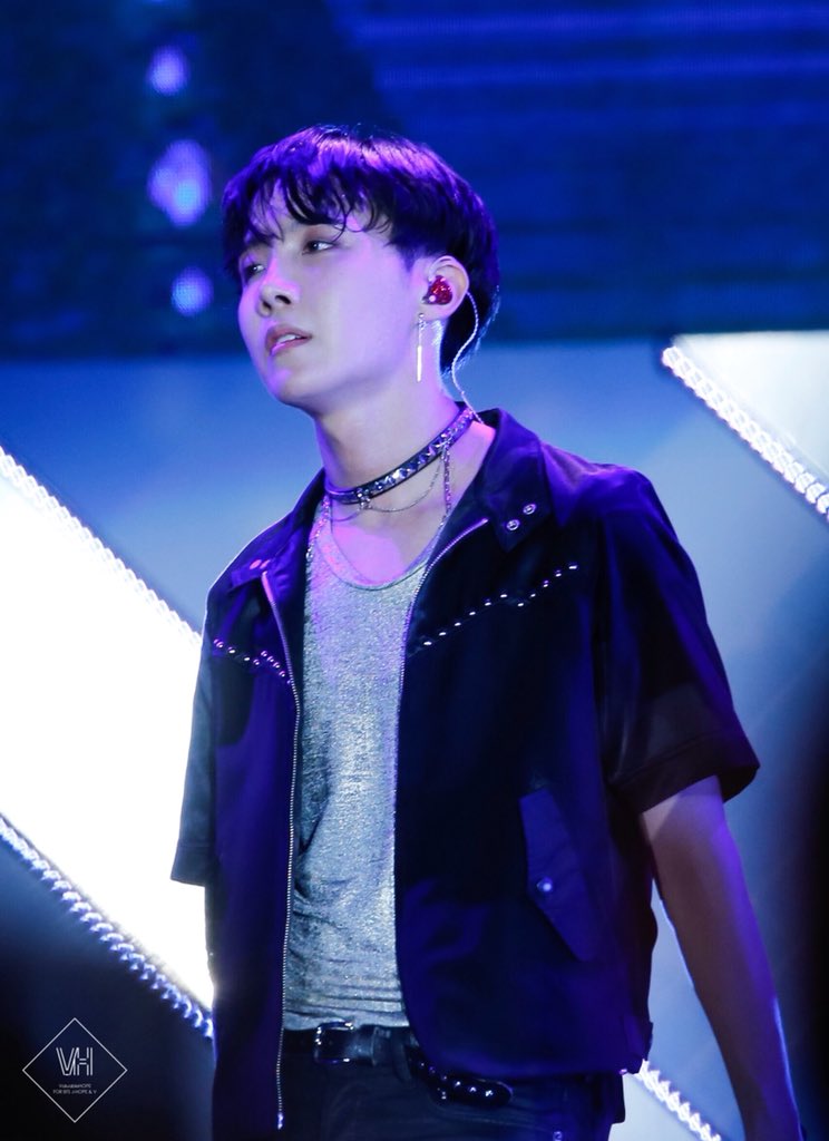 BTS Gallery tweet media