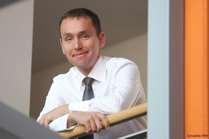 ECMWF's tweet photo. Dr Martin Palkovič has been appointed to become ECMWF’s next Director of Computing from 1 October 2018. Read the full story here: https://t.co/xISJcKBs4q https://t.co/GGuWDPeDCt