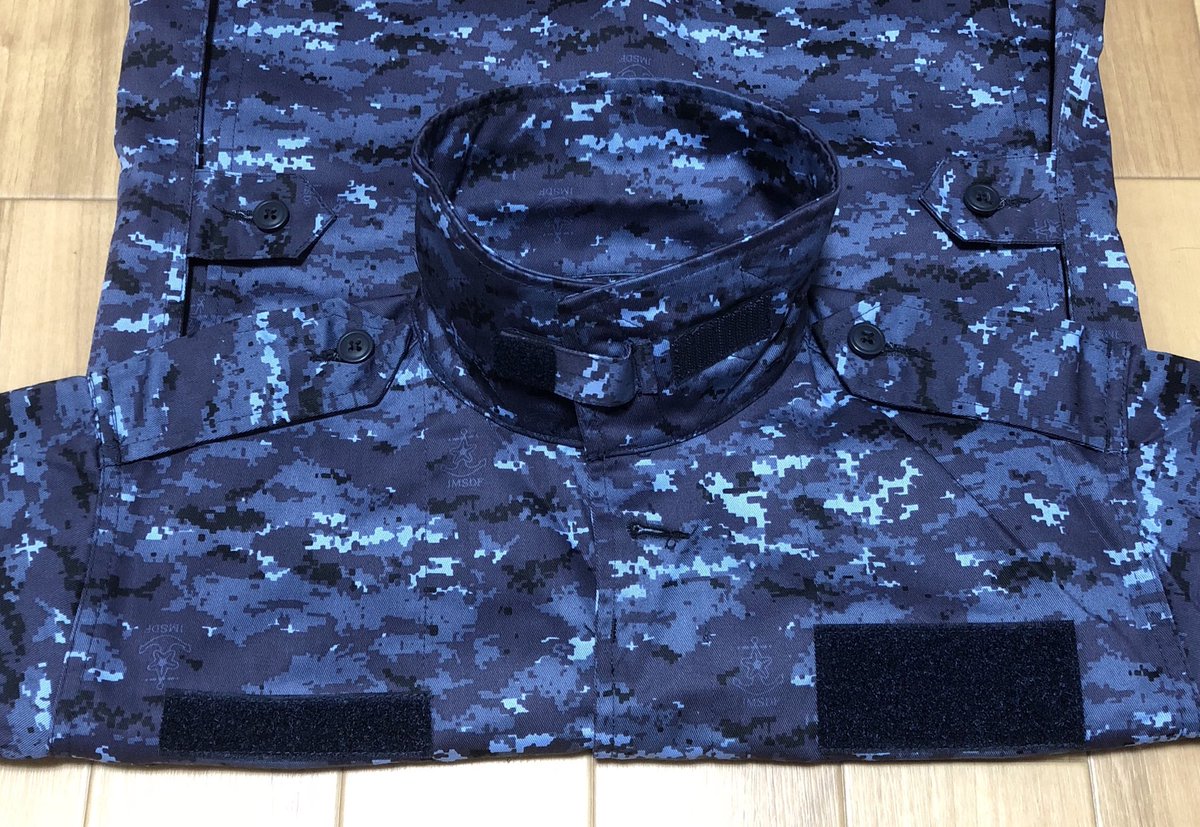 まつり 割と暇人 Ar Twitter エスグラの海上自衛隊デジタル迷彩服が届きました 上衣は脇腹の絞り 肩章 襟のフラップなど ほぼ陸自の迷彩服3型と同じ形状ですが 背中の擬装用ループは無し 下衣は意外と形状が違い ふくらはぎのポケットがなく裾がベルクロで絞れ まつり 割と暇人 Ar Twitter エスグラの海上自衛隊デジタル迷彩服が届きました 上衣は脇腹の絞り 肩章 襟のフラップなど ほぼ陸自の迷彩服3型と同じ形状ですが 背中の擬装用ループは無し 下衣は意外と形状が違い ふくらはぎのポケットがなく裾がベルクロで絞れ