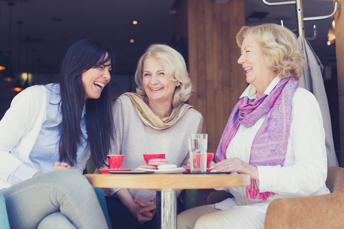 LaurenChiren's tweet photo. Need #AMomentofMeTime? Join the #MenopauseSocial @windcityfarm #Bristol on Sunday 10:30 - midday! Gorgeous teas by @Pukkaherbs and cake by @CakesmithsHQ https://t.co/Li4cP6zai1