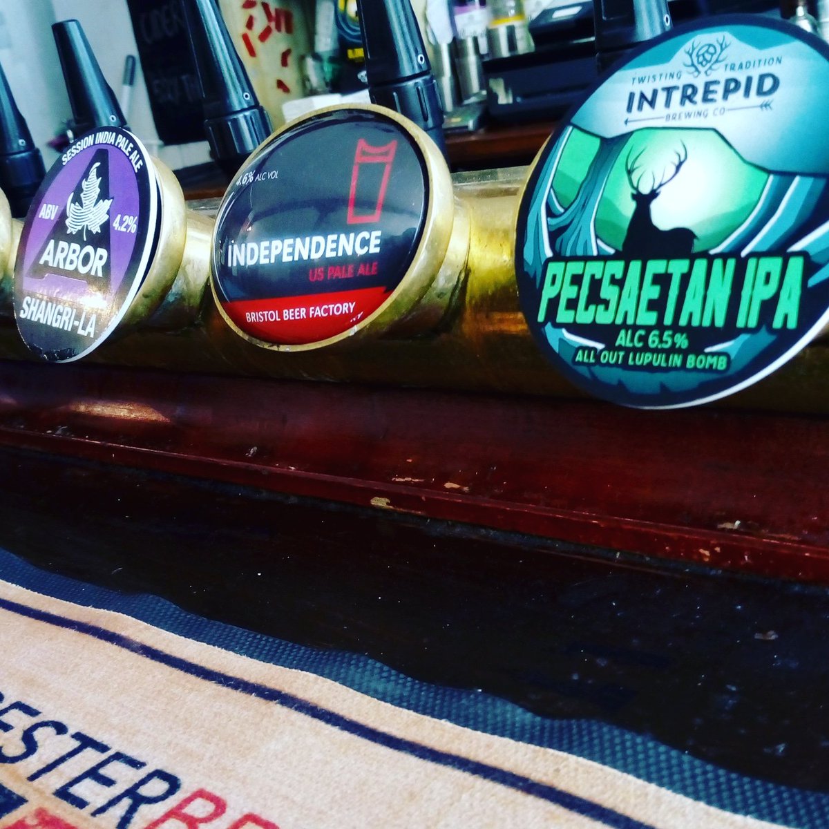 The sun is shining in Bristol and we have a wonderful range of refreshing pale ales to quench your thirst! .
.
.
.
.
.
.
<a href="/ArborAles/">ARBOR</a> <a href="/BrisBeerFactory/">Bristol Beer Factory</a> <a href="/intrepidbrewing/">Intrepid Brewing Co</a> #shangrila #independence #pecsaetan #ipa #paleale #beer #camra #pintswest #craftbeer #keg #cask #bristol #pub